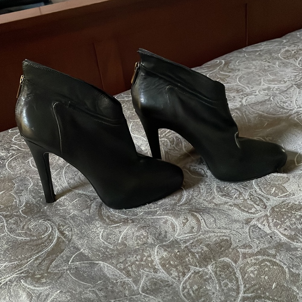 Jessica Simpson high heel boots black size 8